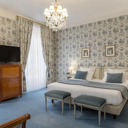 Szálloda Grand Des Templiers, Piscine & 4*