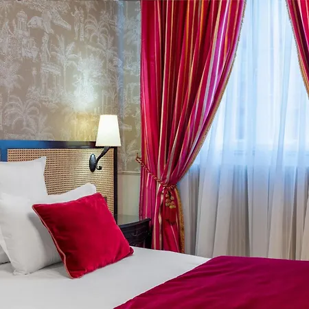 Szálloda Grand Des Templiers, Piscine & 4*